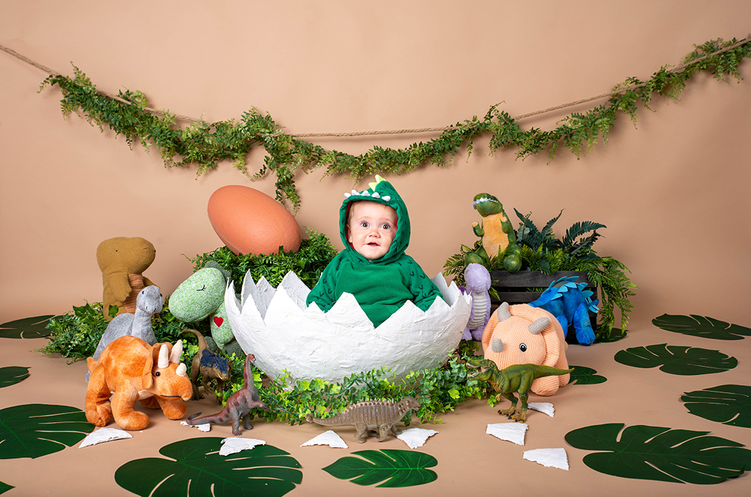 cake smash session, cake smash photography, photographer near me, studio session, cakes, one year old birthday session, birthday, one,