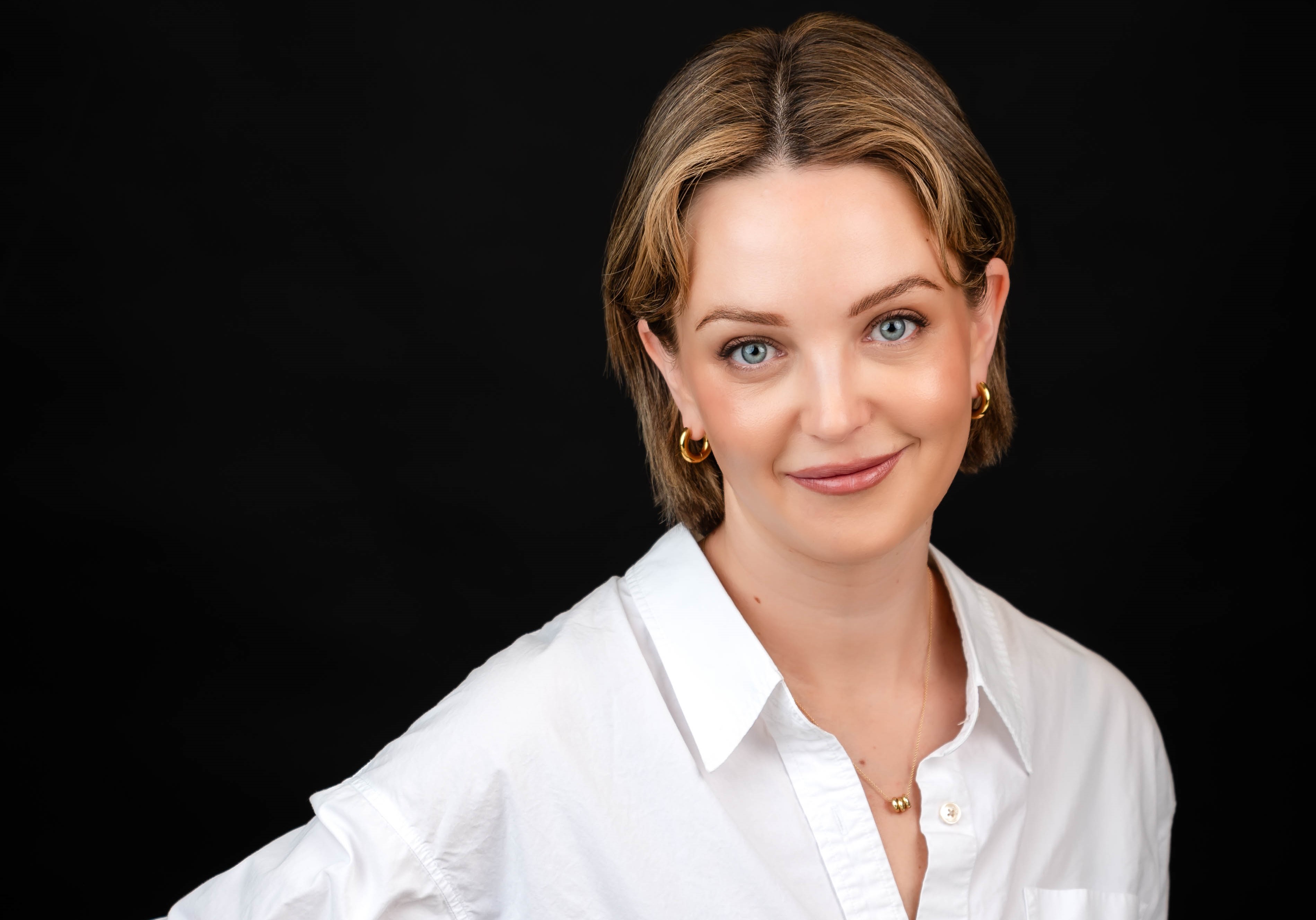 Corporate Headshots, headshot photographer, headshots, studio lighting, Elizabeth moon, hospital nurse