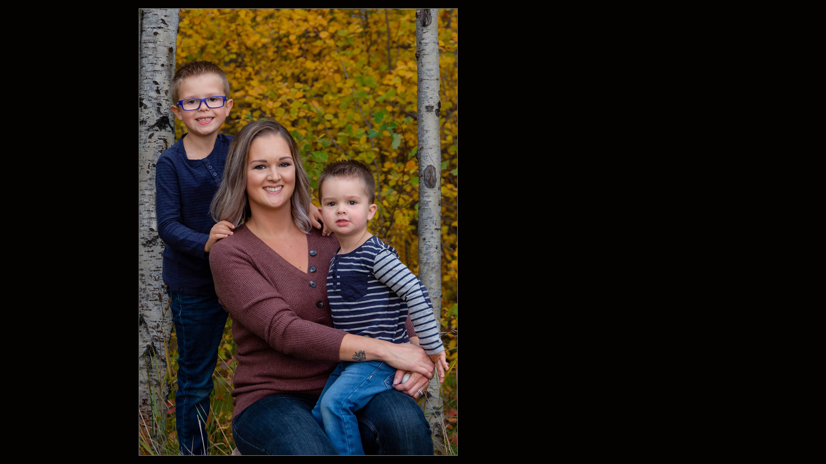 fall photos, mom and children, Family photographer near me, professional photographer, family, families, family photos, accreditation, Ppoc, photos, 
